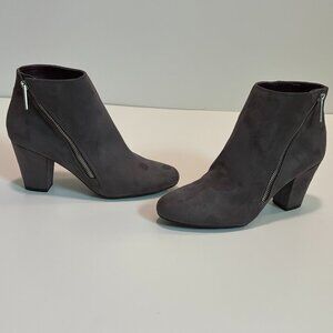 BCBGeneration Ankle Boots Grey Suede